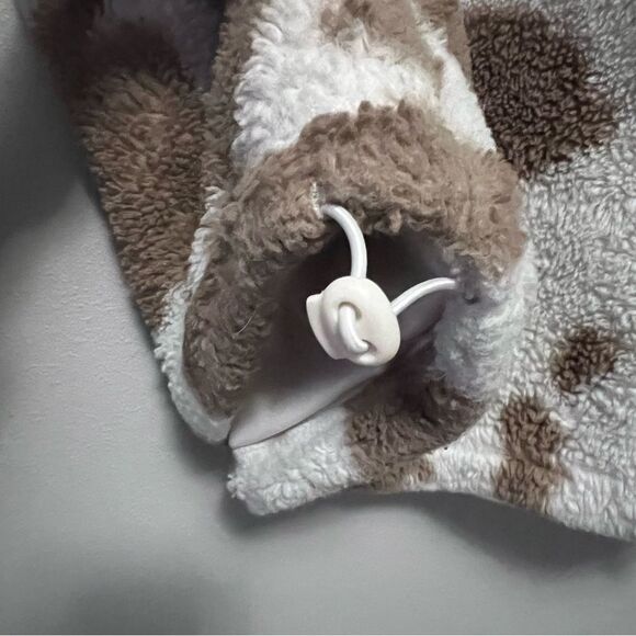 Pink Lily Cozy Cow Print Pullover Fleece Size XS - Picture 3 of 6